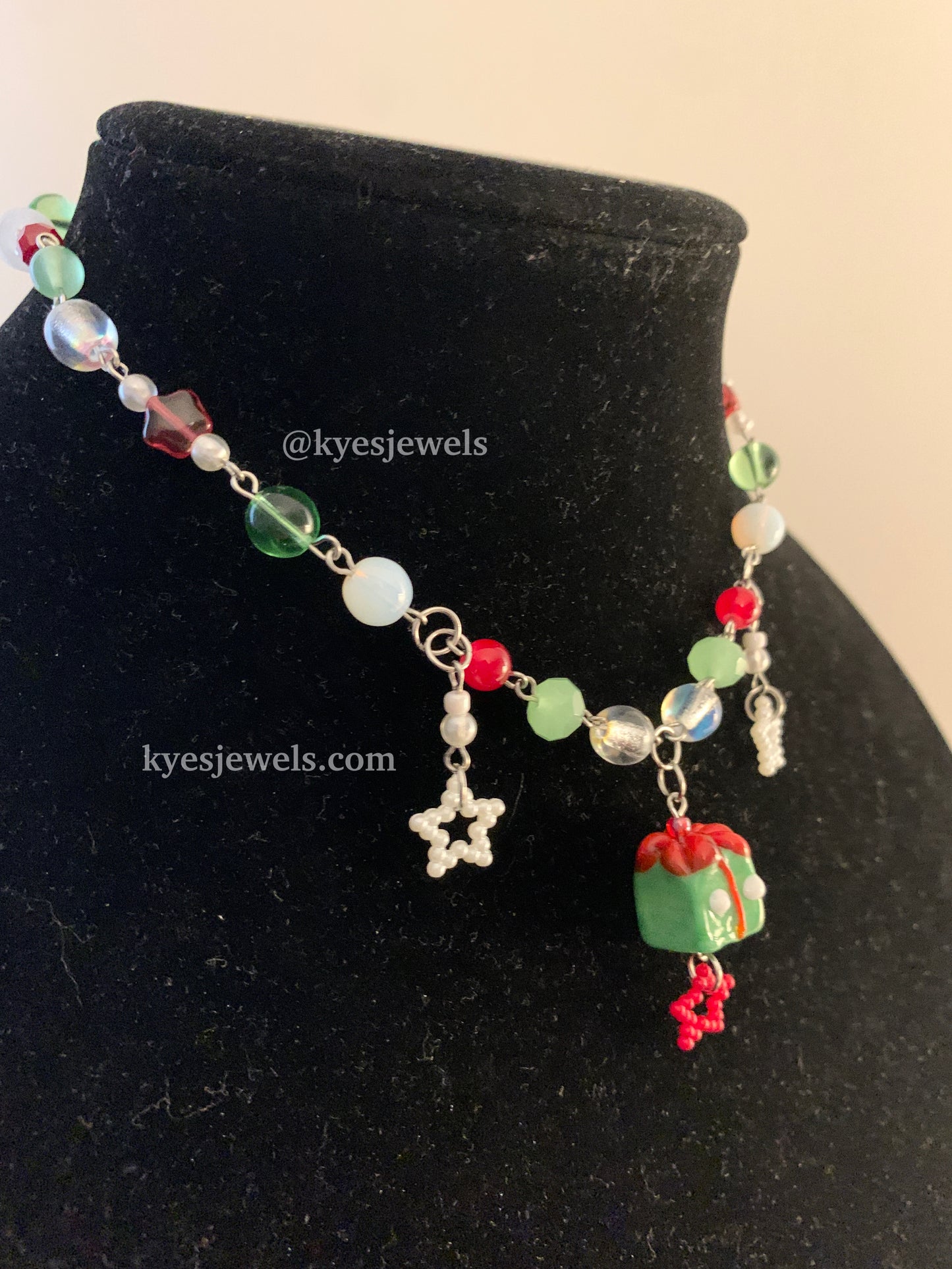 Festive Gift Necklace