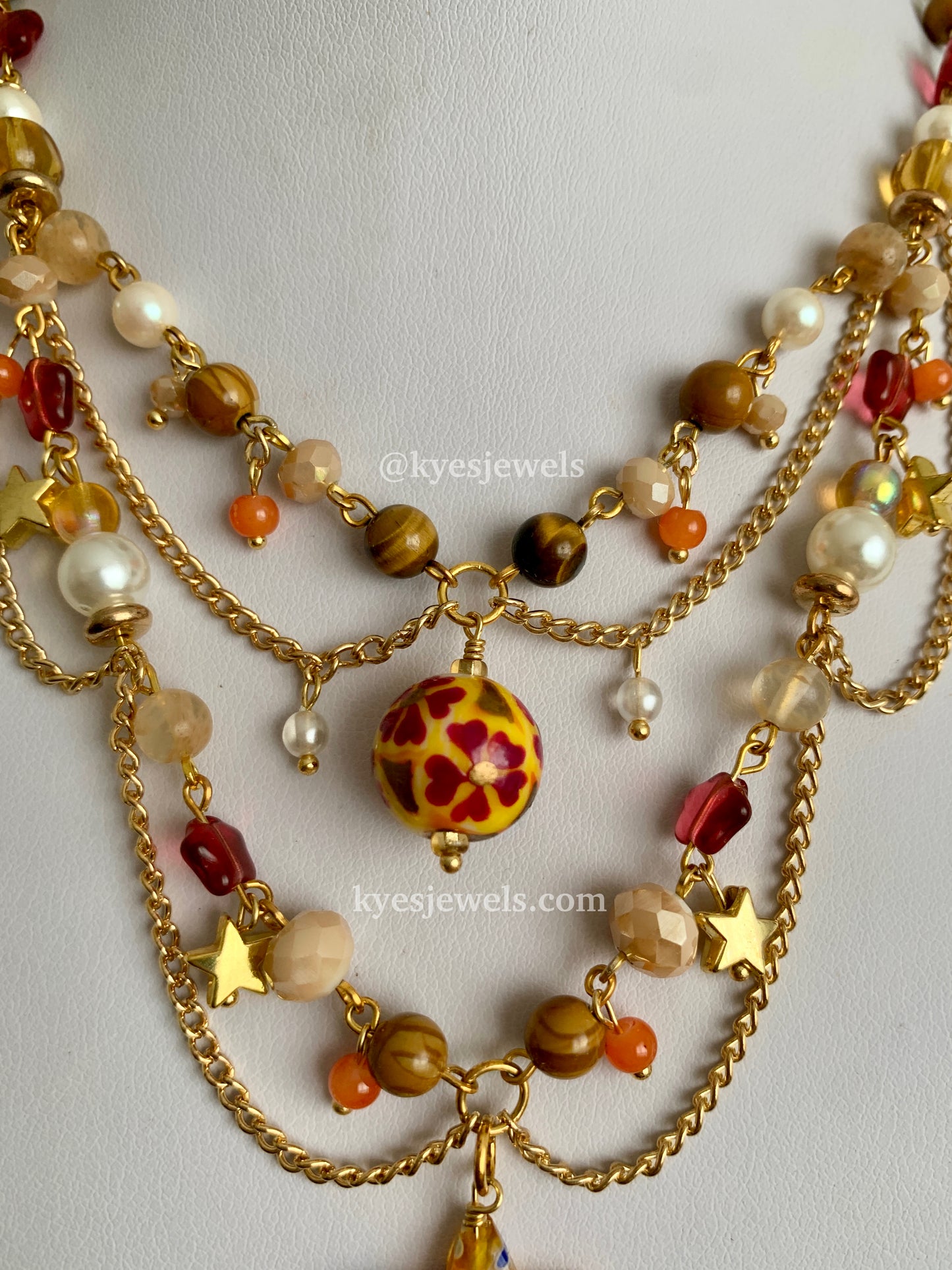 Gold Star Brown Necklace